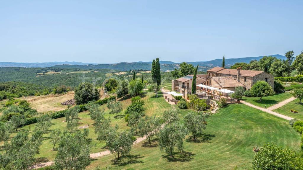 casa indipendente in vendita a Cinigiano