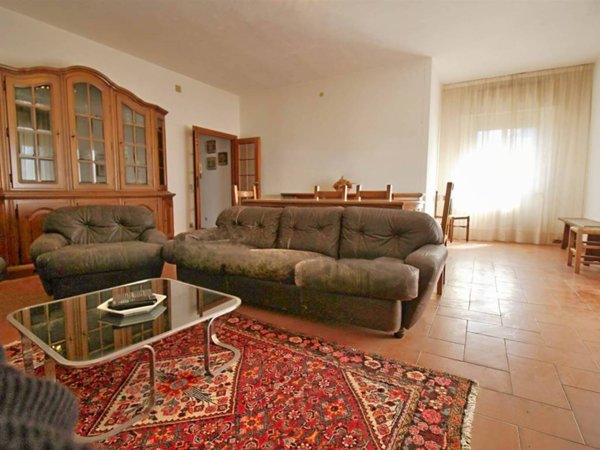 casa indipendente in vendita a Cinigiano