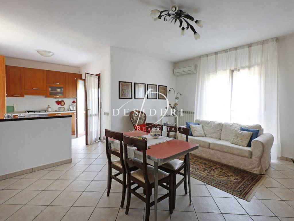 appartamento in vendita a Cinigiano in zona Poggi del Sasso