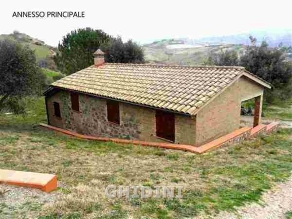 casa indipendente in vendita a Cinigiano