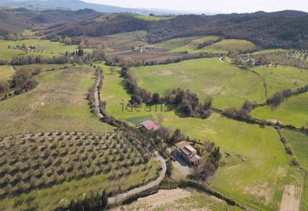casa indipendente in vendita a Cinigiano