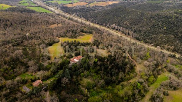 casa indipendente in vendita a Cinigiano in zona Sasso d'Ombrone