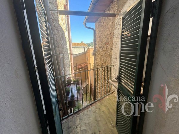 appartamento in vendita a Cinigiano in zona Sasso d'Ombrone