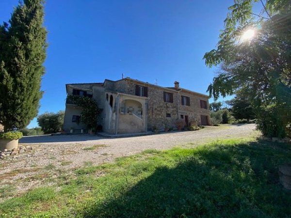 casale in vendita a Cinigiano