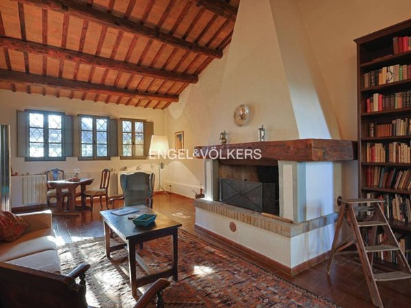 casa indipendente in vendita a Cinigiano in zona Porrona