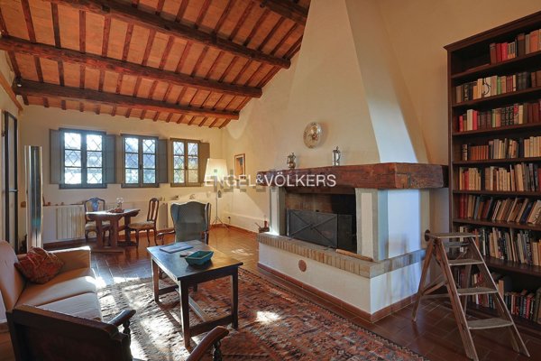 casa indipendente in vendita a Cinigiano in zona Porrona