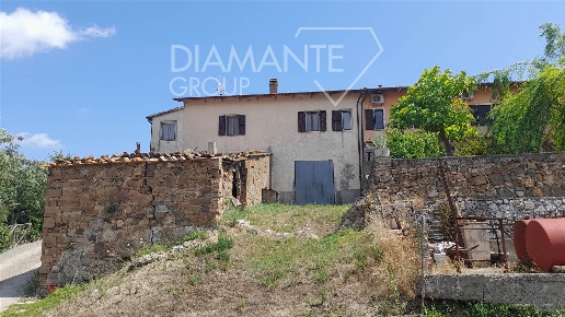 casa indipendente in vendita a Cinigiano