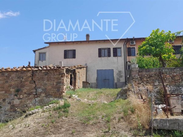 casa indipendente in vendita a Cinigiano