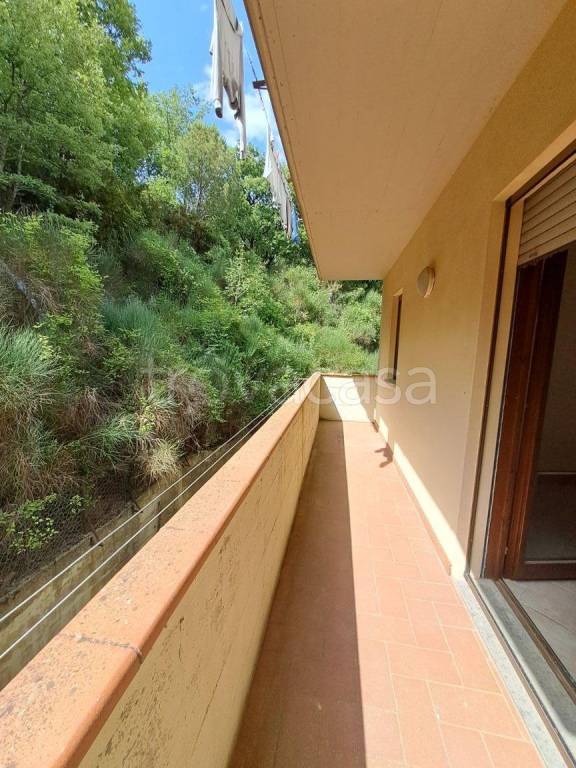 appartamento in vendita a Cinigiano in zona Monticello Amiata