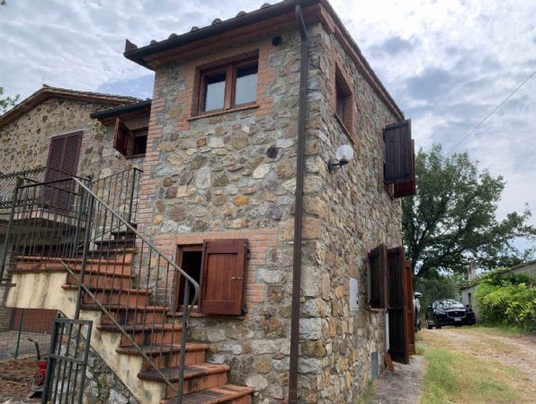 casa indipendente in vendita a Cinigiano in zona Sasso d'Ombrone