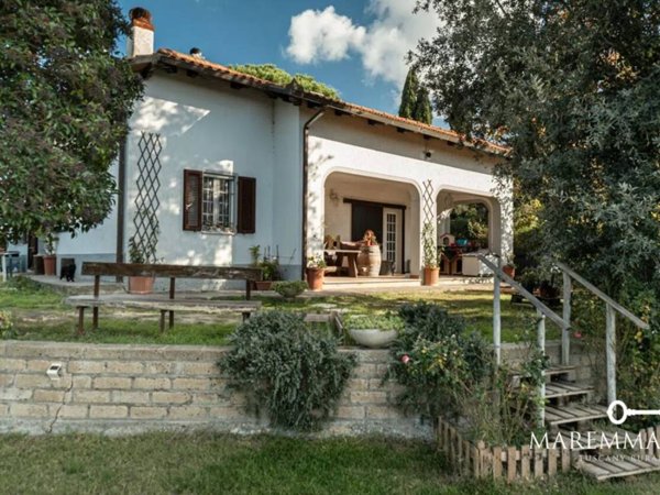 casa indipendente in vendita a Cinigiano in zona Poggi del Sasso