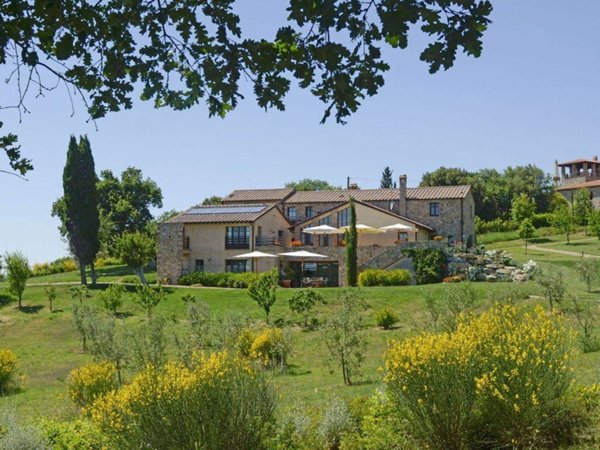 casa indipendente in vendita a Cinigiano