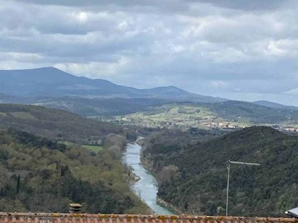 appartamento in vendita a Cinigiano in zona Sasso d'Ombrone