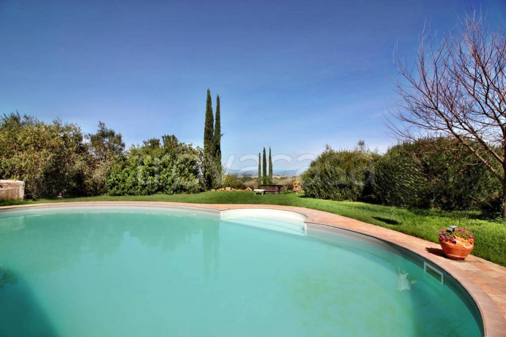 casa indipendente in vendita a Cinigiano