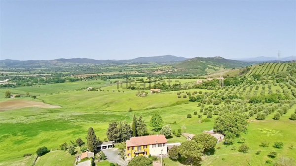 casale in vendita a Cinigiano