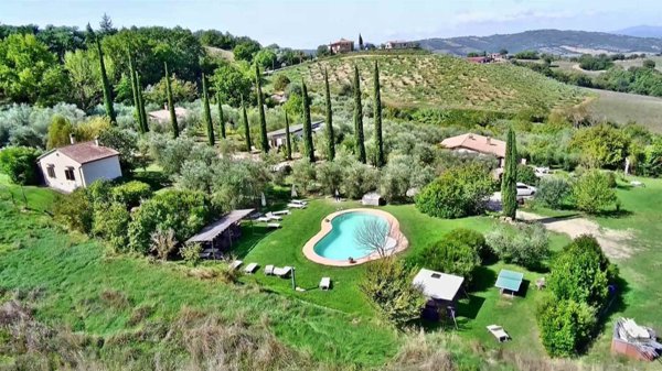 casale in vendita a Cinigiano