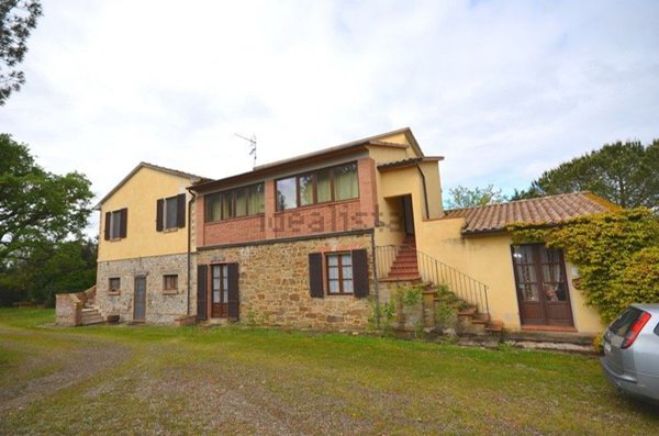 casale in vendita a Cinigiano