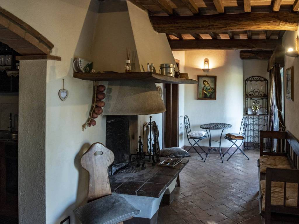 casale in vendita a Cinigiano