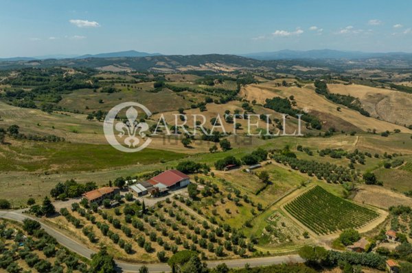 villa in vendita a Cinigiano in zona Porrona