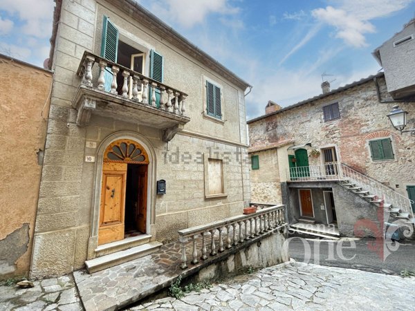 appartamento in vendita a Cinigiano in zona Sasso d'Ombrone