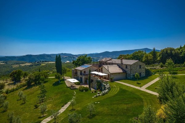 casale in vendita a Cinigiano