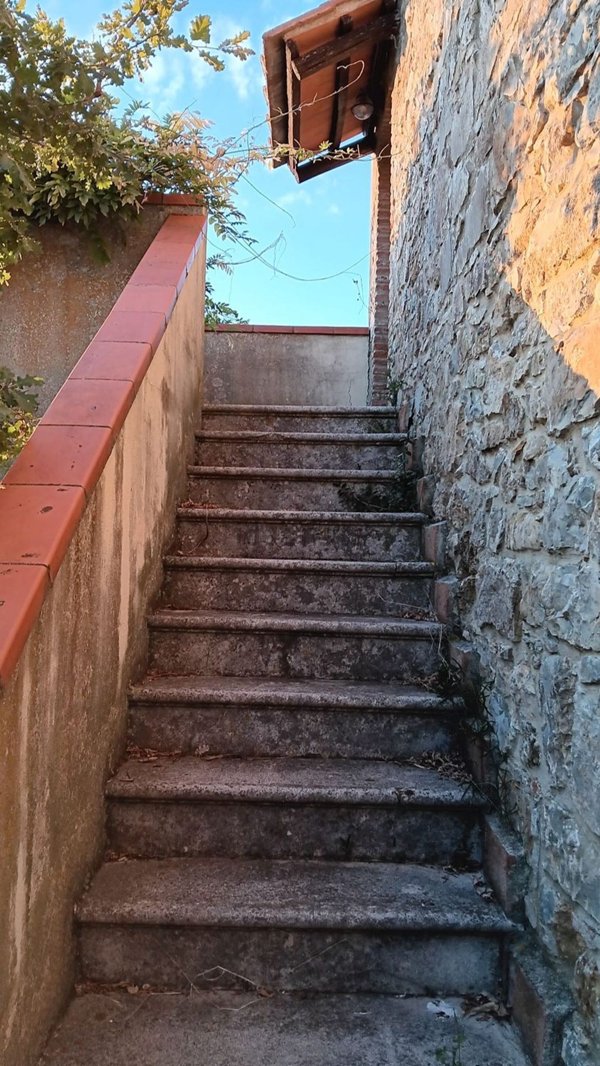 casa indipendente in vendita a Cinigiano