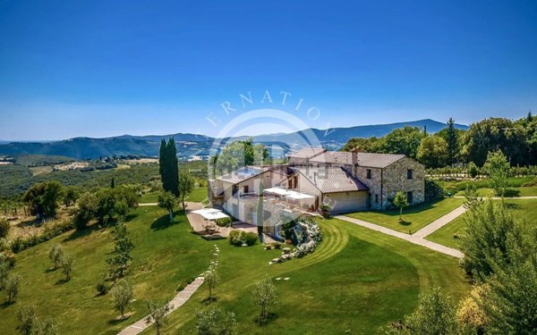 casa indipendente in vendita a Cinigiano