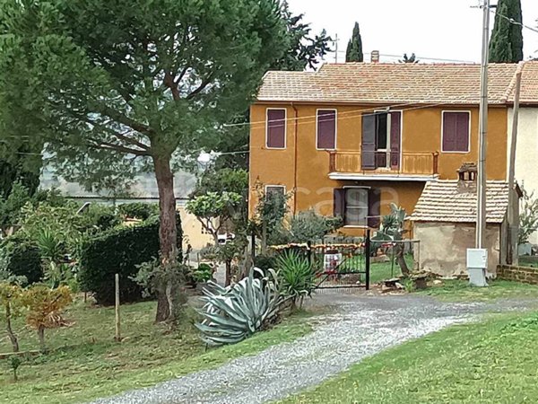 casa indipendente in vendita a Cinigiano
