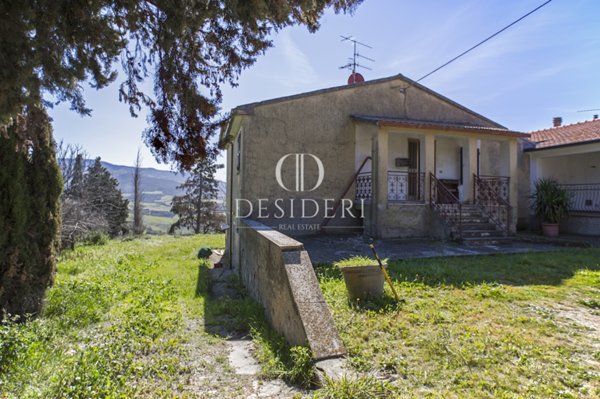 casa indipendente in vendita a Cinigiano