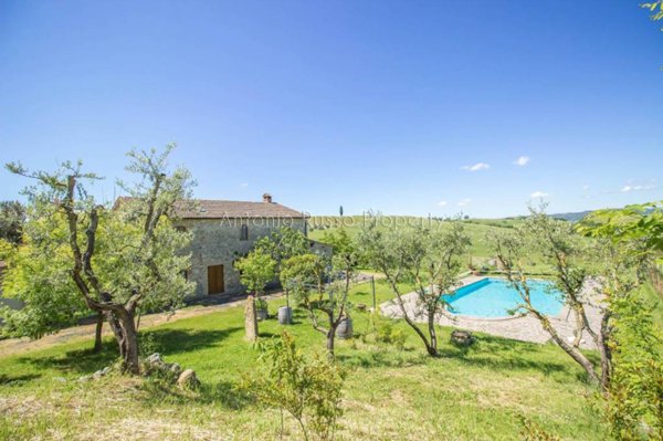 casa indipendente in vendita a Cinigiano