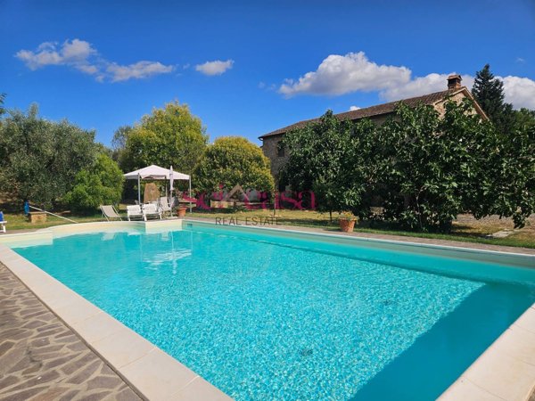 appartamento in vendita a Cinigiano in zona Porrona