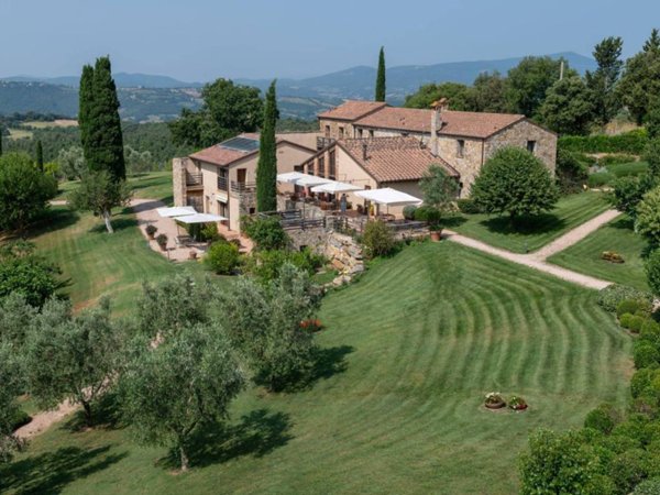 casa indipendente in vendita a Cinigiano