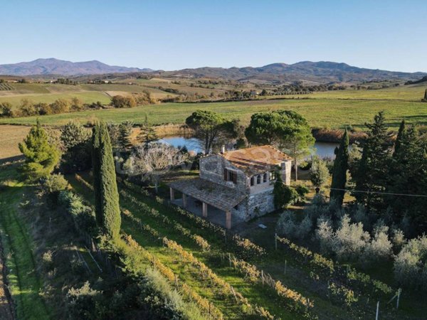 casa indipendente in vendita a Cinigiano