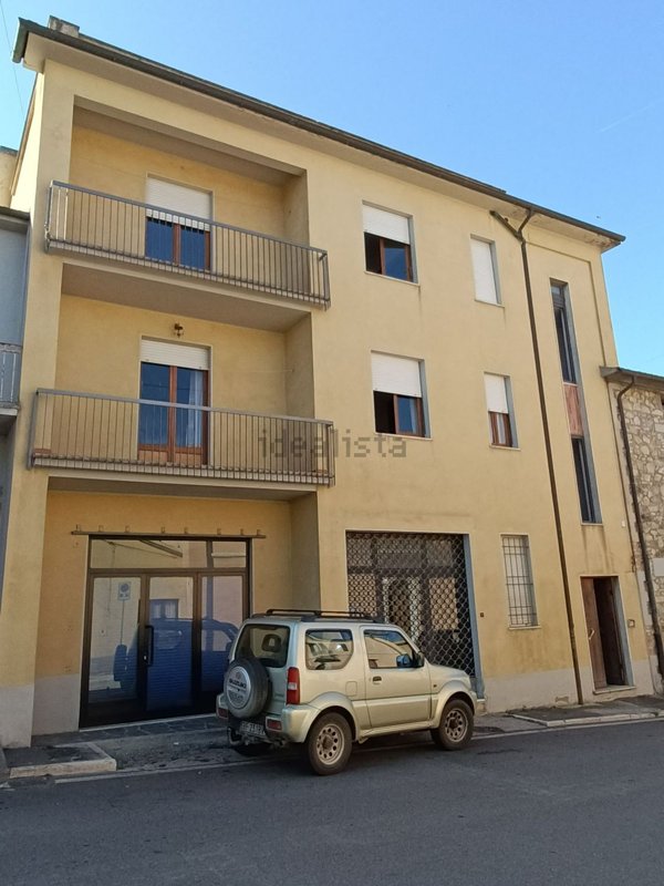 appartamento in vendita a Cinigiano in zona Sasso d'Ombrone