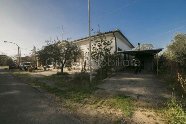 casa semindipendente in vendita a Cinigiano