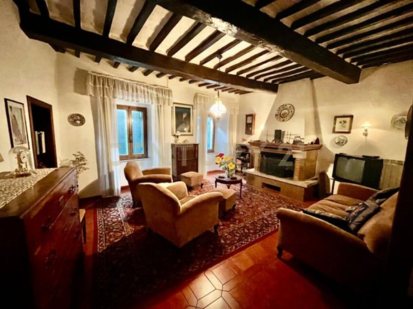 casa indipendente in vendita a Cinigiano in zona Monticello Amiata