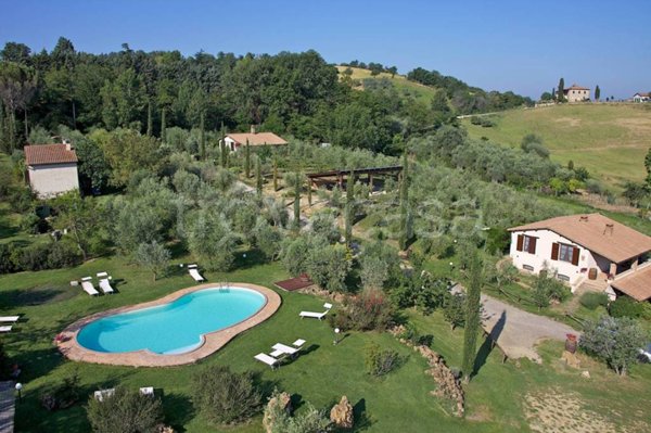 casa indipendente in vendita a Cinigiano