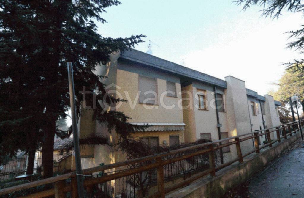 appartamento in vendita a Cinigiano in zona Monticello Amiata