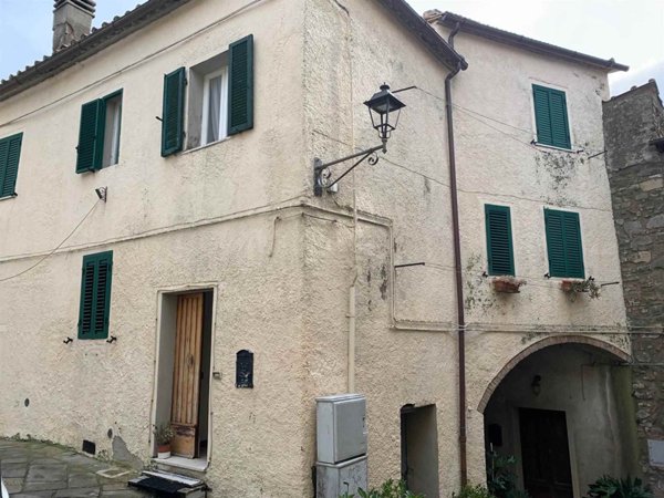casa indipendente in vendita a Cinigiano in zona Monticello Amiata