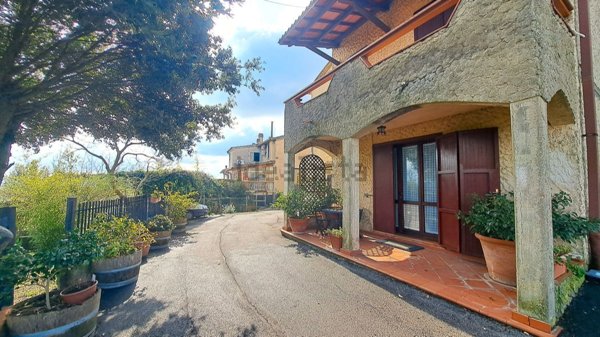 casa indipendente in vendita a Cinigiano in zona Poggi del Sasso