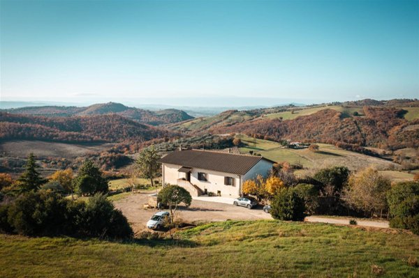 casa indipendente in vendita a Cinigiano