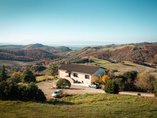 casa indipendente in vendita a Cinigiano