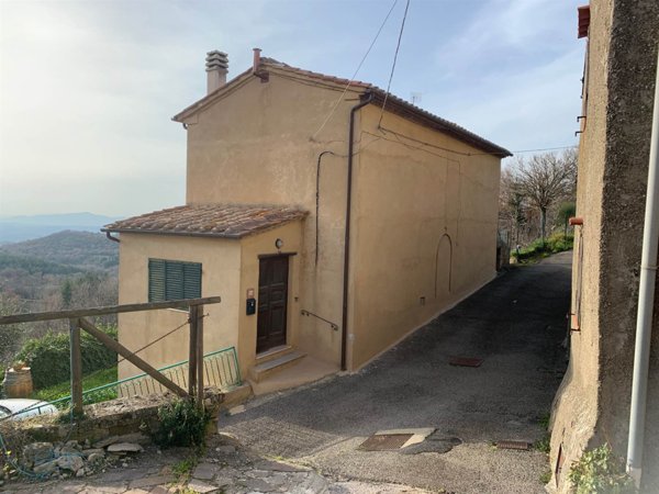 casa indipendente in vendita a Cinigiano in zona Monticello Amiata