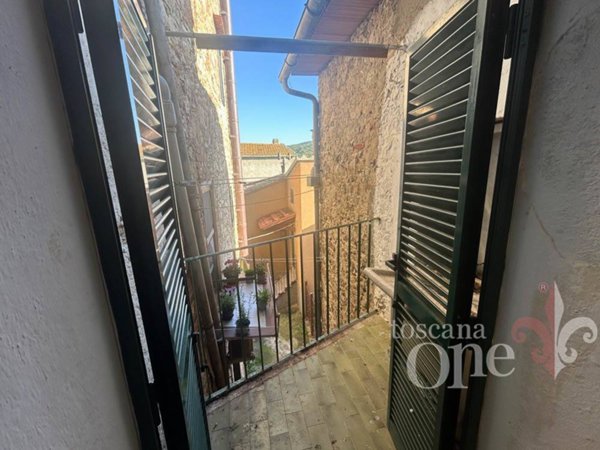 appartamento in vendita a Cinigiano in zona Sasso d'Ombrone