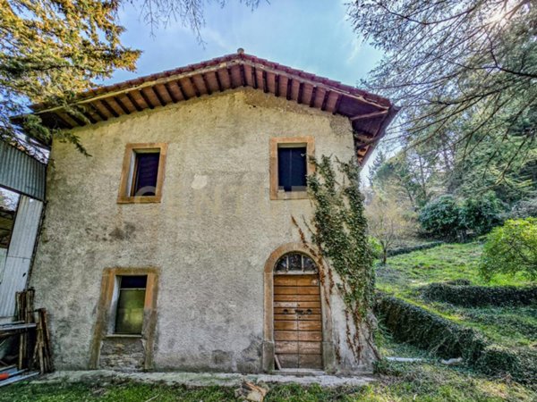 casa indipendente in vendita a Cinigiano in zona Monticello Amiata