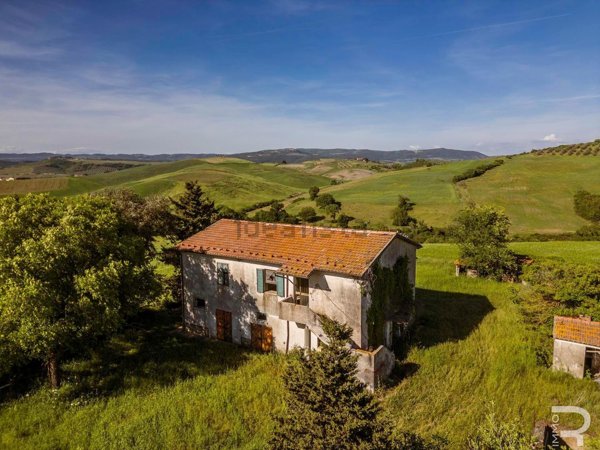 casa indipendente in vendita a Cinigiano