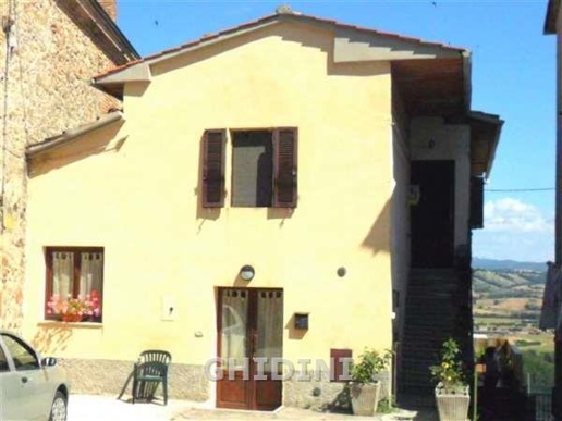 casa indipendente in vendita a Cinigiano in zona Sasso d'Ombrone
