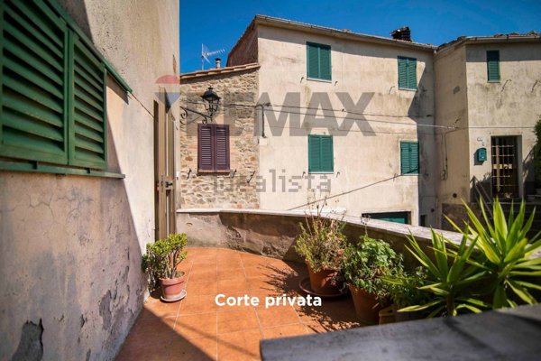casa indipendente in vendita a Cinigiano
