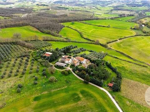 casale in vendita a Cinigiano