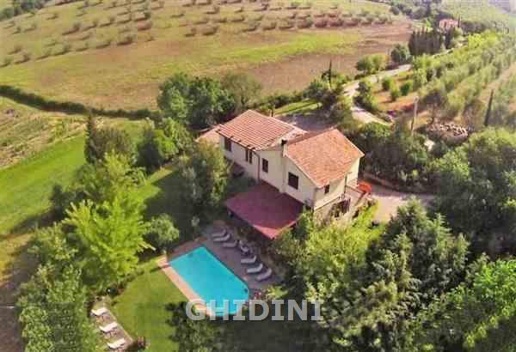 casa indipendente in vendita a Cinigiano